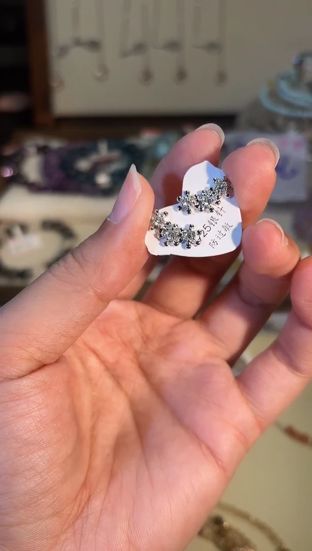 银S925镶嵌耳钉钻石g860多样性发货一件