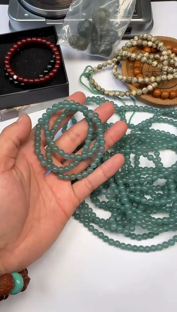 【闪购商品】翡翠手链未镶嵌手串一条