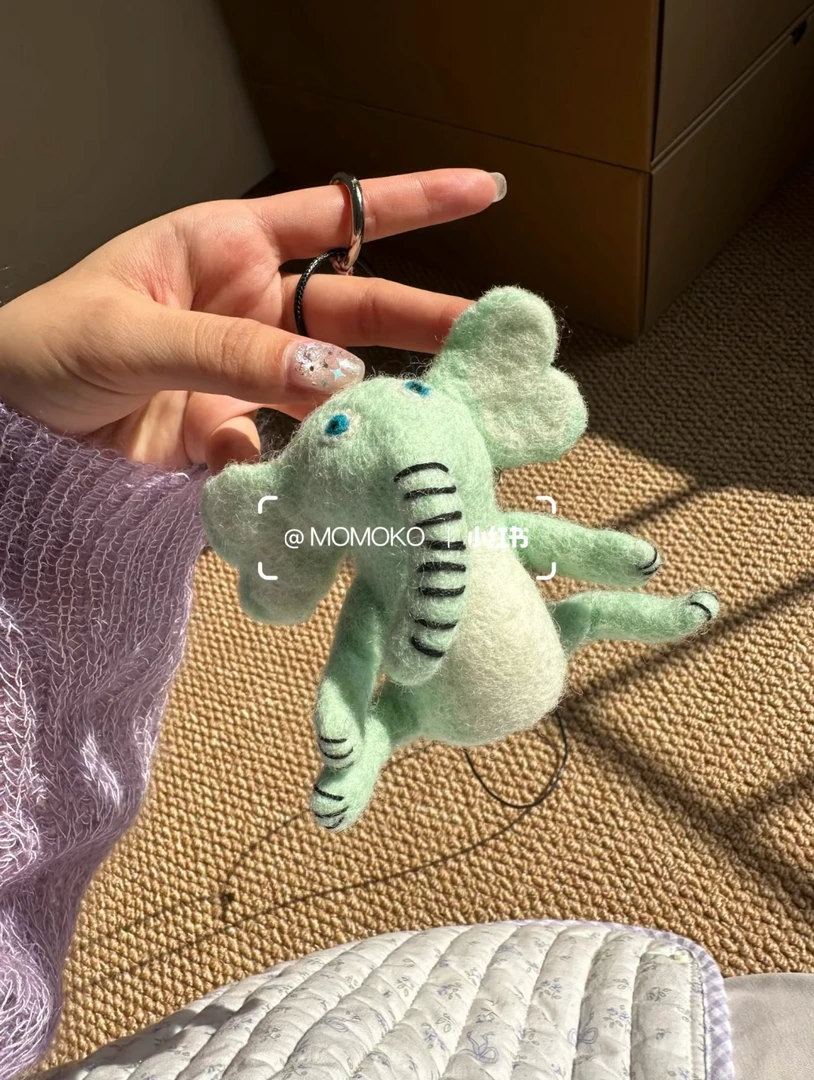 小桃兔兔【森林动物】毛绒狮子羊毛毡恐龙挂件羊毛毡手作钥匙扣可爱