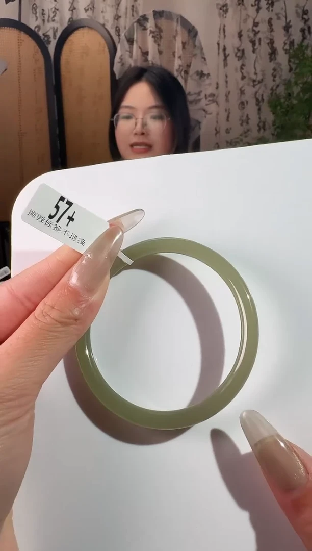 未镶嵌手镯和田玉手镯1  57+