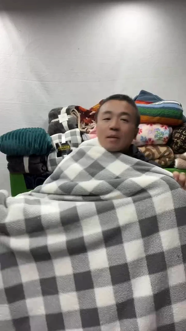 聚酯纤维1.3*1.8灰白格