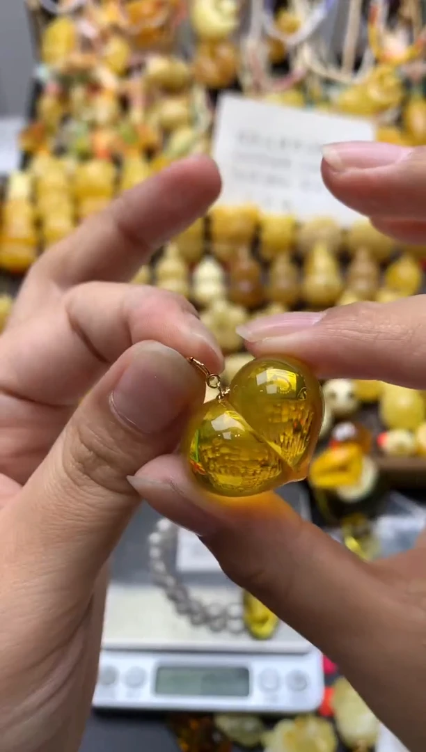 18K金镶嵌琥珀珠宝奇石098琥珀蜜蜡瑕疵品