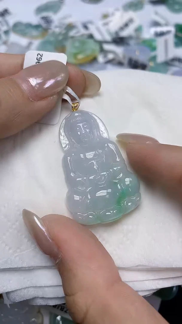 翡翠18K金镶嵌颈饰天然缅甸翡翠A货