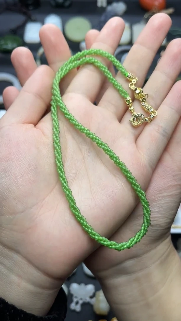 颈饰未镶嵌和田玉碧玉扭扭链06