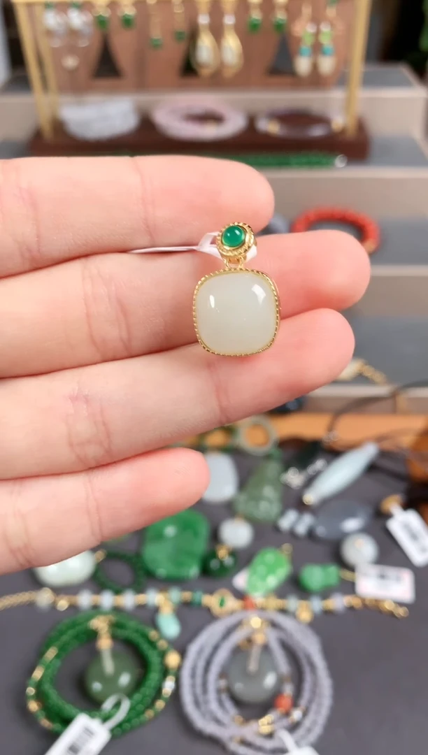 吊坠(不含链)银S925镶嵌和田玉1