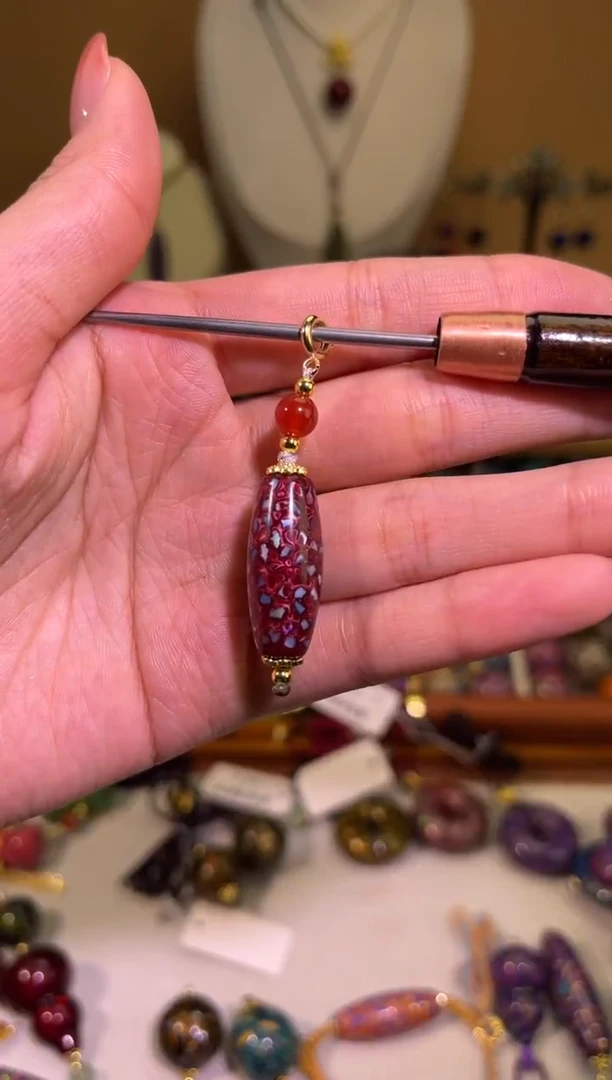 榕城大漆酒红色螺钿桶珠