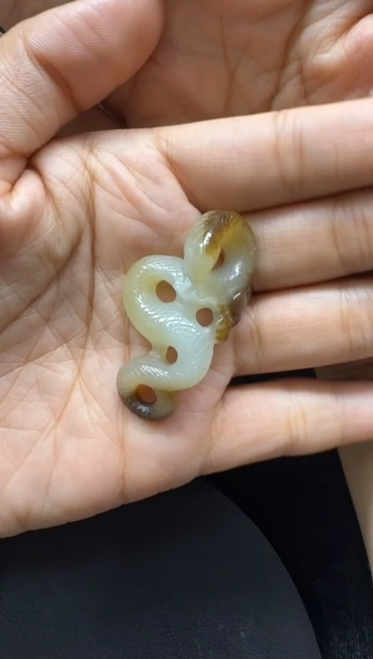 和田玉未镶嵌吊坠(不含链)127生肖蛇