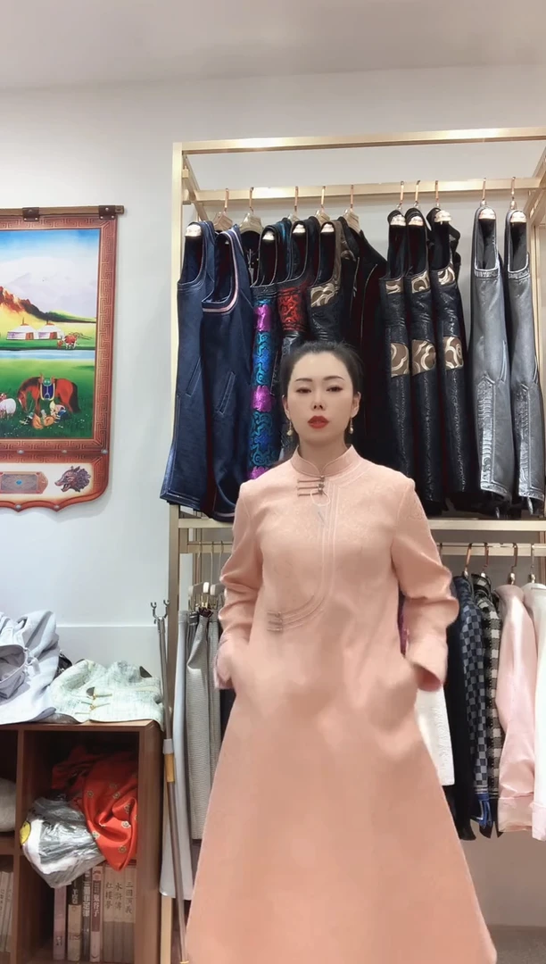 挂脖款连衣裙88888
