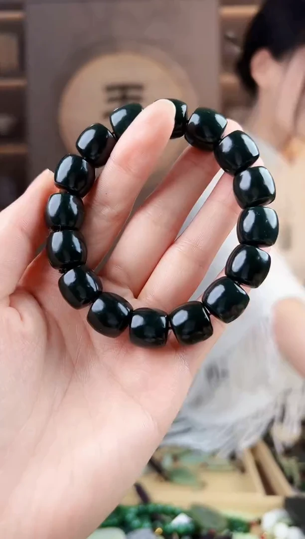 颈饰未镶嵌和田玉拍一发一，多样性发货