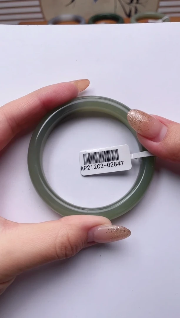 未镶嵌手镯和田玉57+