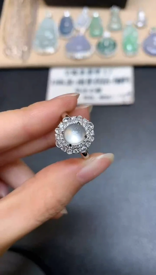 【闪购商品】翡翠戒指18K金镶嵌【无服务费