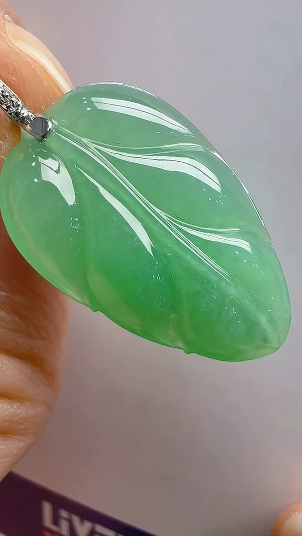 【闪购商品】翡翠吊坠(不含链)18K金镶嵌多样性团购发一件