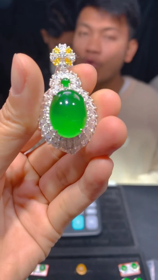 【闪购商品】定制翡翠未镶嵌90多样性发货（发其一）