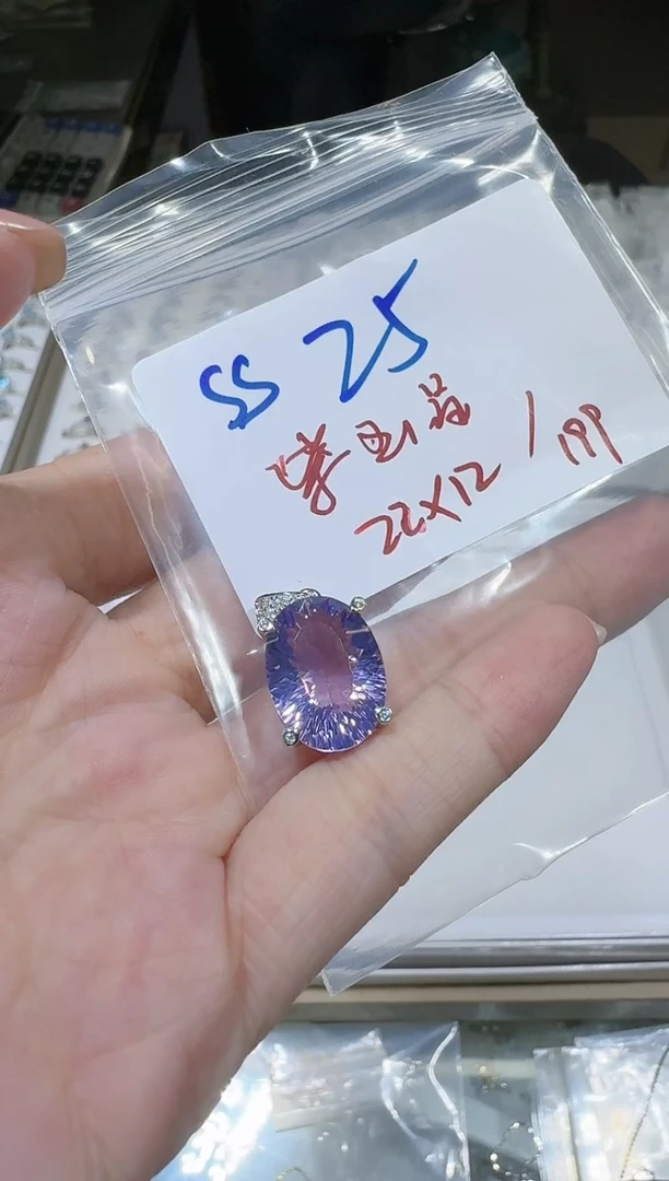 【闪购商品】水晶吊坠(不含链)银S925镶嵌多样性发一SS25