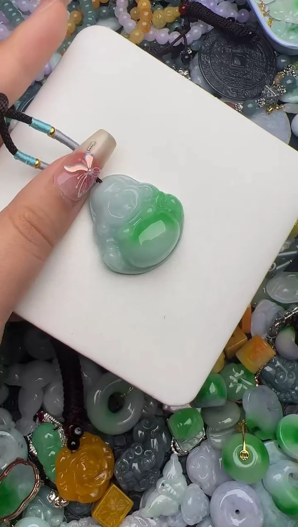 翡翠未镶嵌颈饰天然缅甸翡翠吊坠