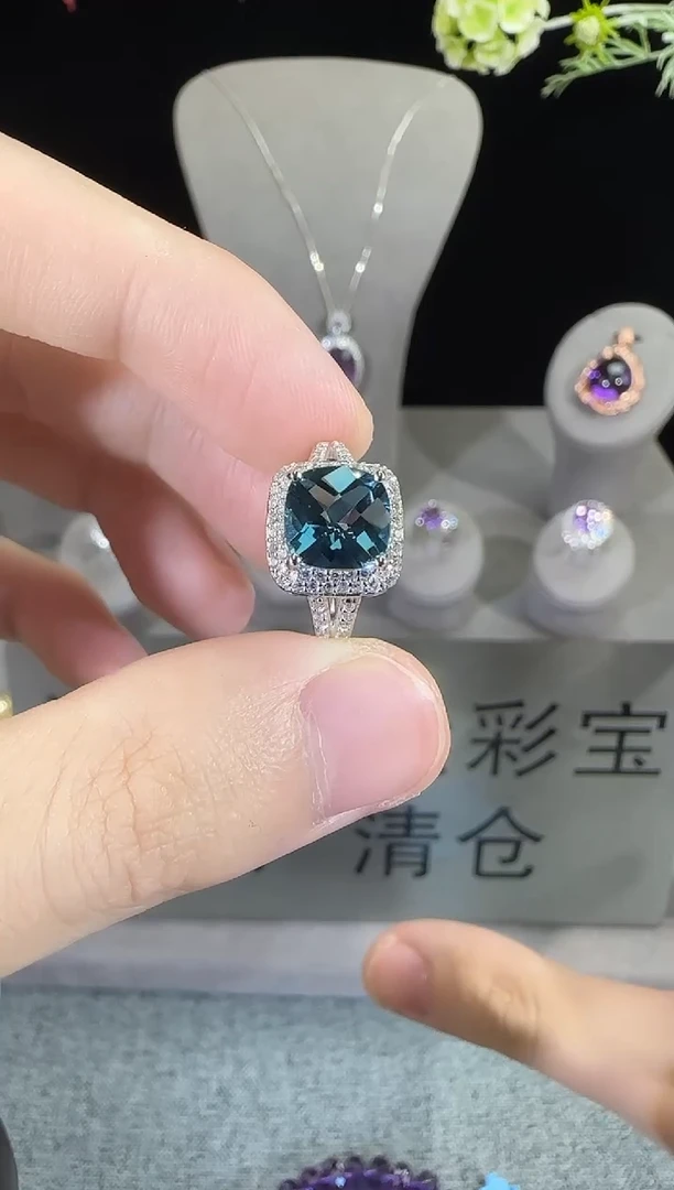 托帕石戒指银S925镶嵌9mm伦敦蓝戒指
