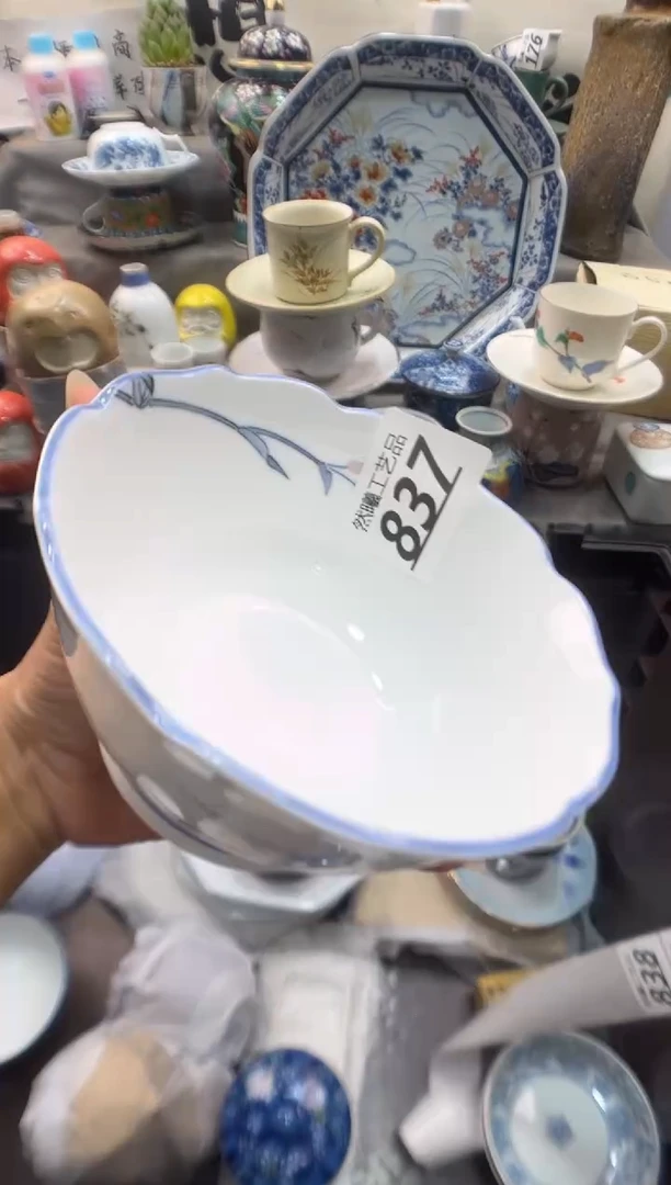 瓷片萌****)837