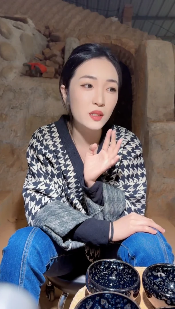 茶盏75碎银子创始人生日专场-叶优萍