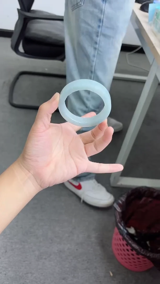 未镶嵌手镯定制翡翠随****s手镯