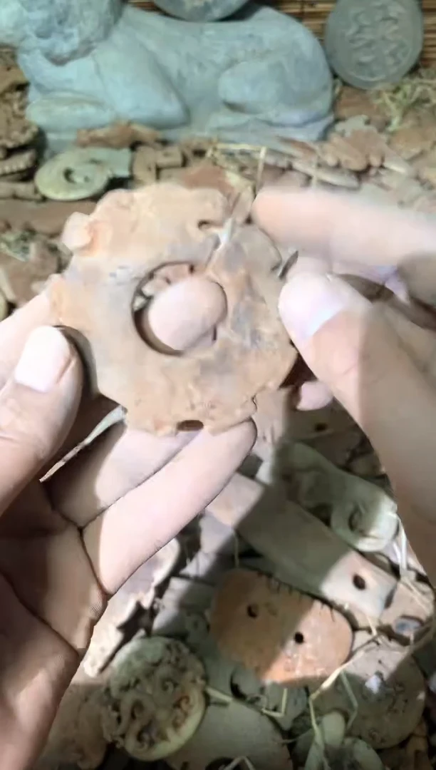 和田玉（糖玉）未镶嵌挂件以直播间实物图片为准