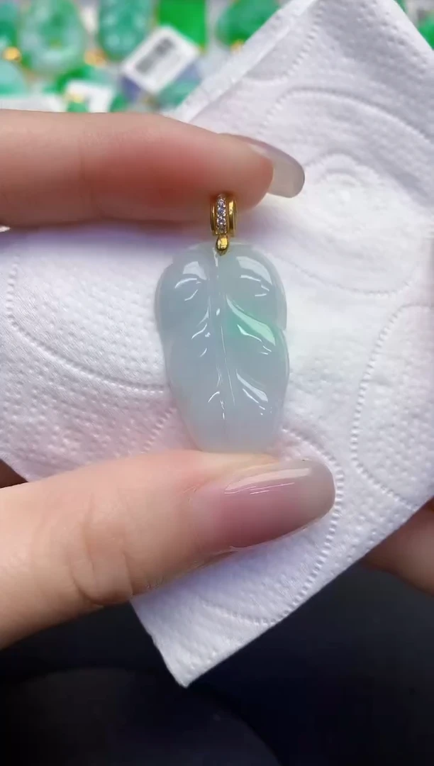 颈饰未镶嵌翡翠缅甸天然翡翠A货