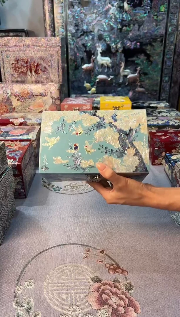 按扣绒布底·弘贝雅螺钿漆器文化馆