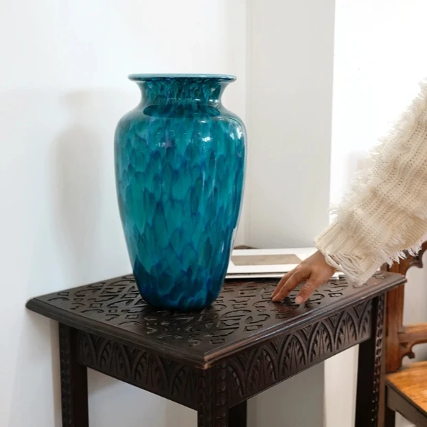 墨绿精选孔雀翎重彩琉璃花尊