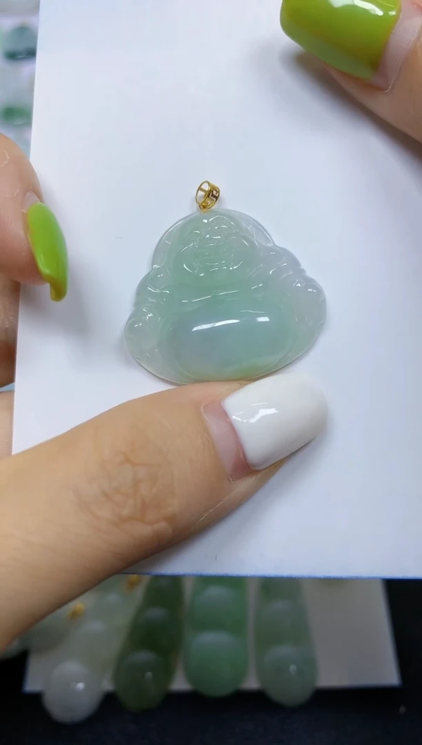 翡翠18K金镶嵌颈饰天然翡翠A货
