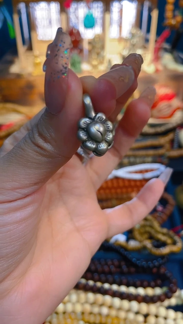 卡子哈哈哈哈哈哈哈哈哈