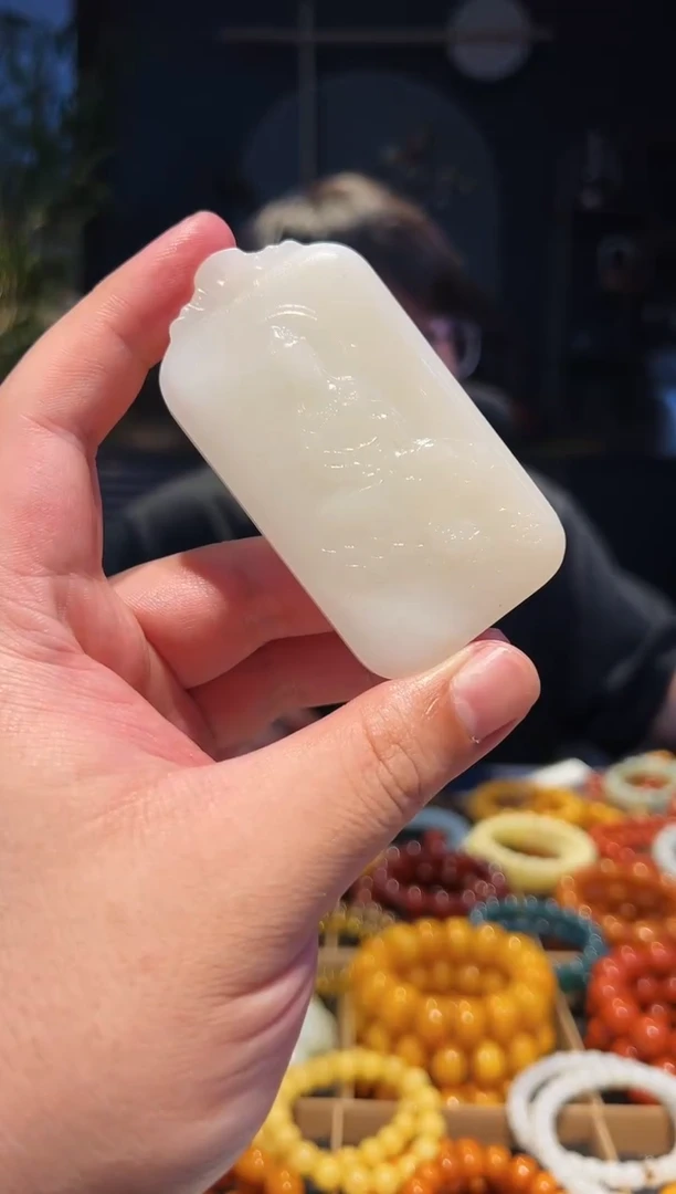 手串未镶嵌和田玉挂件