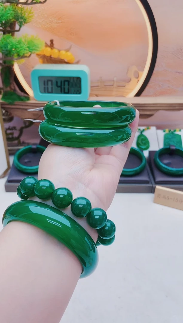 【闪购商品】玛瑙/玉髓手镯未镶嵌澳玉玛瑙手镯