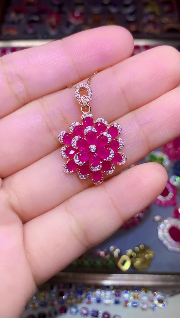 颈饰银S925镶嵌红宝石....