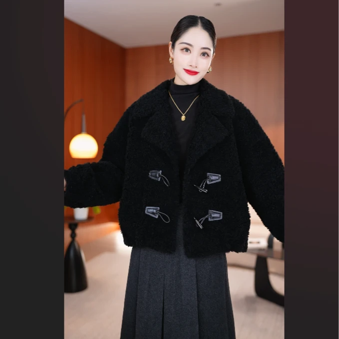 2025冬季新款100%羊毛外套女气质显瘦 宽松皮毛一体