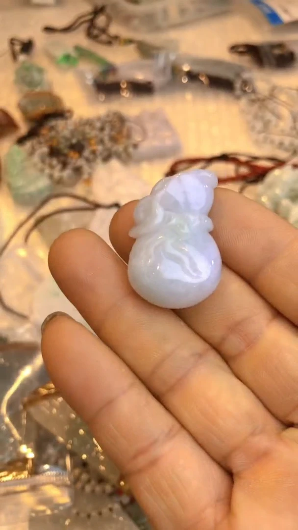 【闪购商品】翡翠吊坠(不含链)未镶嵌钱袋子