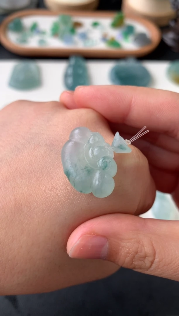 定制翡翠未镶嵌翡翠