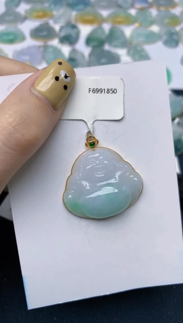 翡翠18K金镶嵌颈饰天然翡翠A货