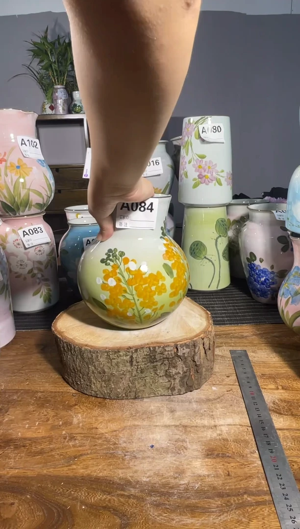 摆件景德镇手绘陶瓷花瓶