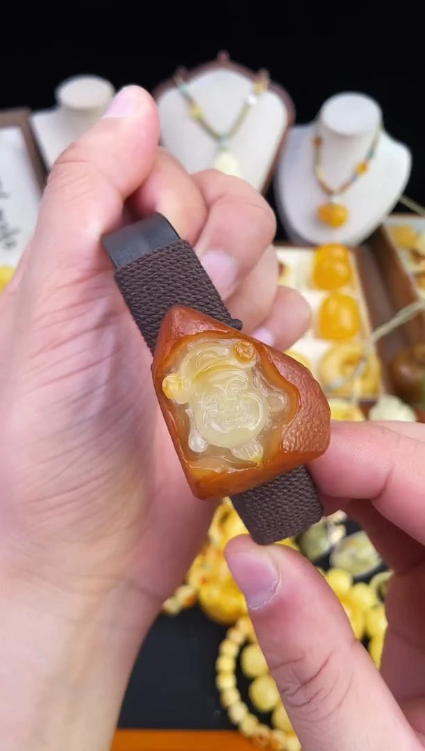 琥珀未镶嵌珠宝奇石柒月