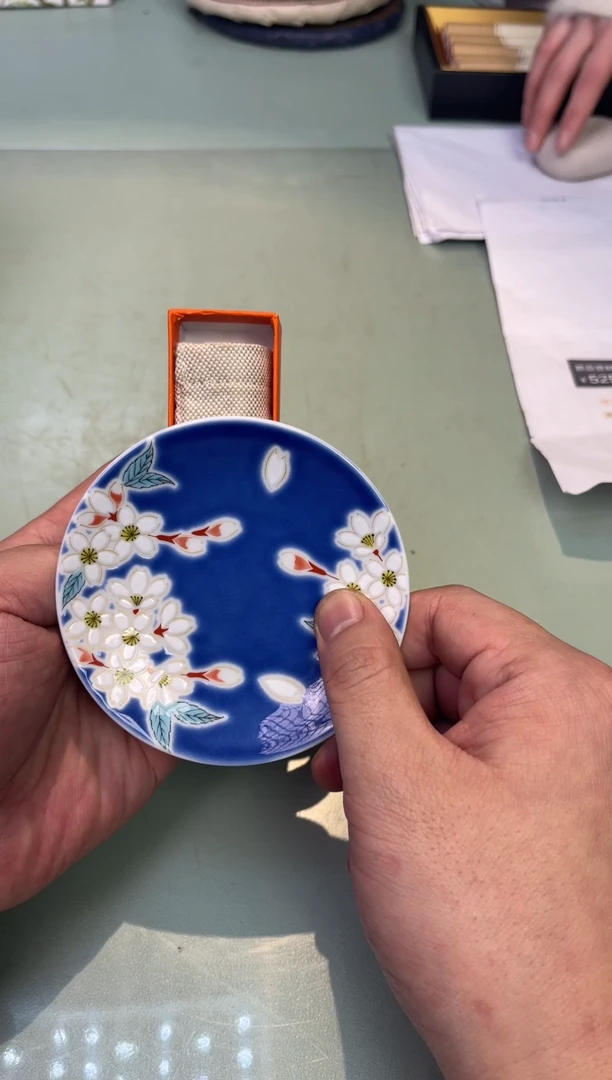 【闪购商品】瓷片唇