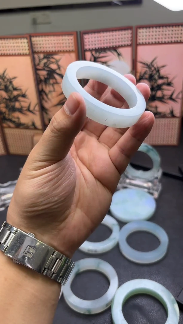 未镶嵌手镯定制翡翠￥*￥手镯定制