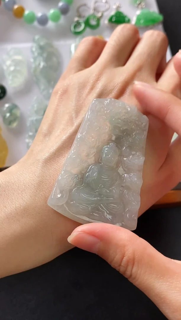 颈饰未镶嵌翡翠大日~九龙护主