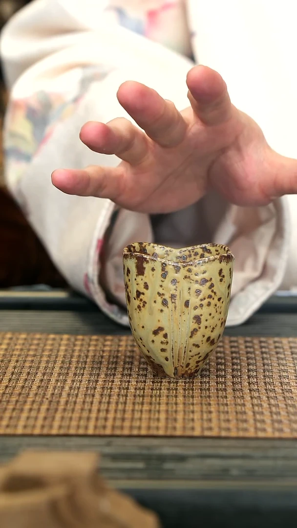 【闪购商品】紫砂茶壶GFY96金丝楠柴烧 郁金香杯