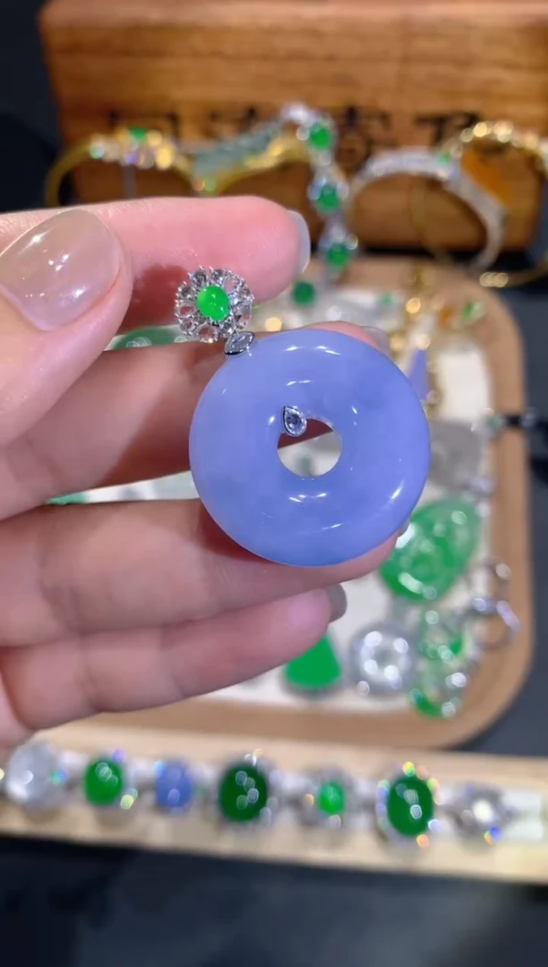 翡翠18K金镶嵌吊坠(不含链)43团购多样性发其一