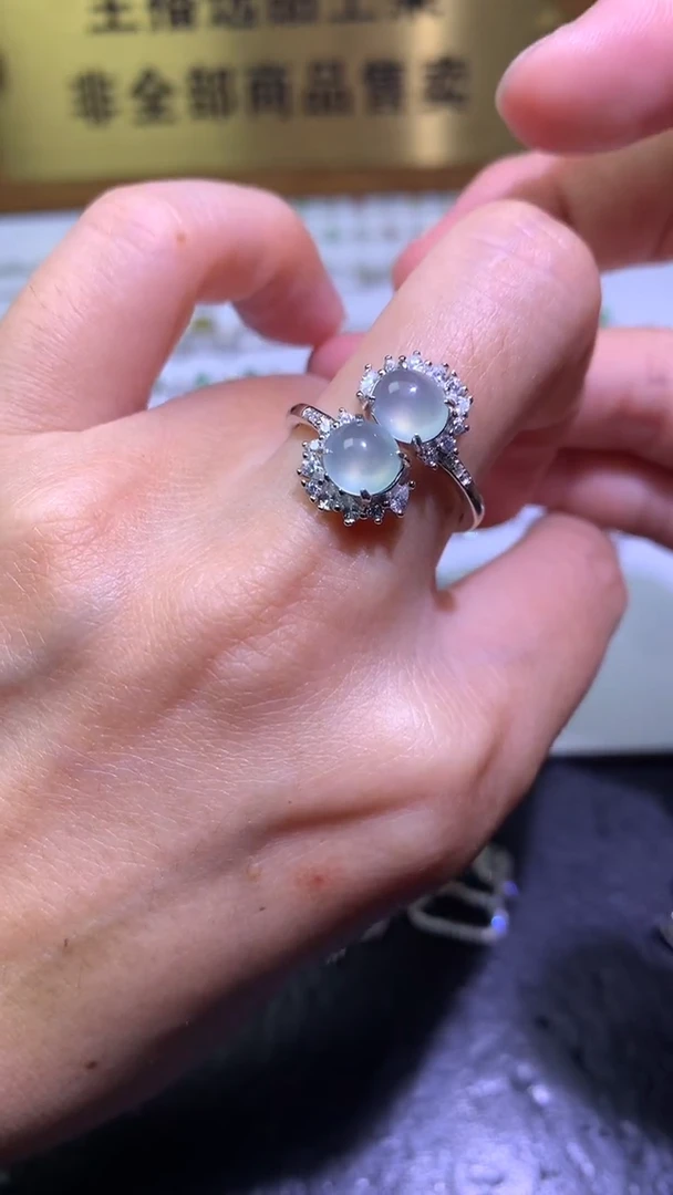 颈饰银S925镶嵌翡翠净货