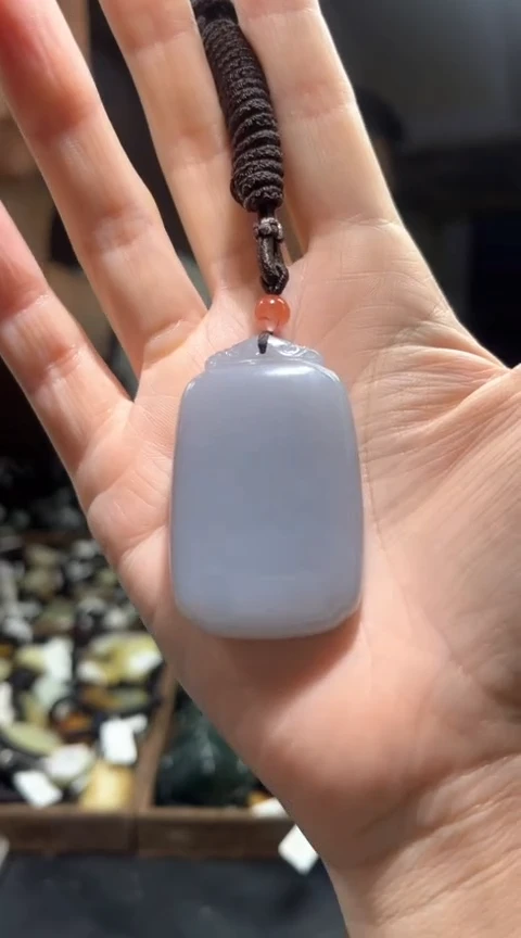 和田玉未镶嵌颈饰`