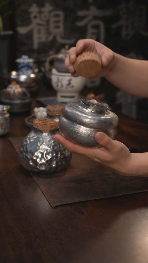 此**处纯锡全手橡木塞葫芦茶叶罐