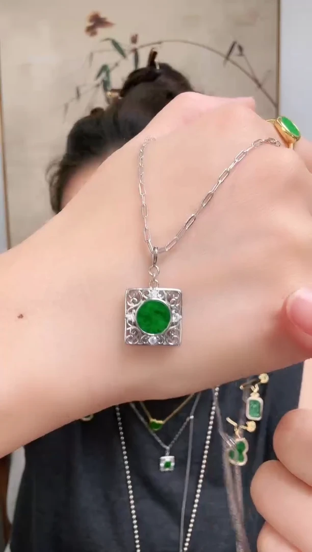 【闪购商品】翡翠颈饰银S925镶嵌吊坠