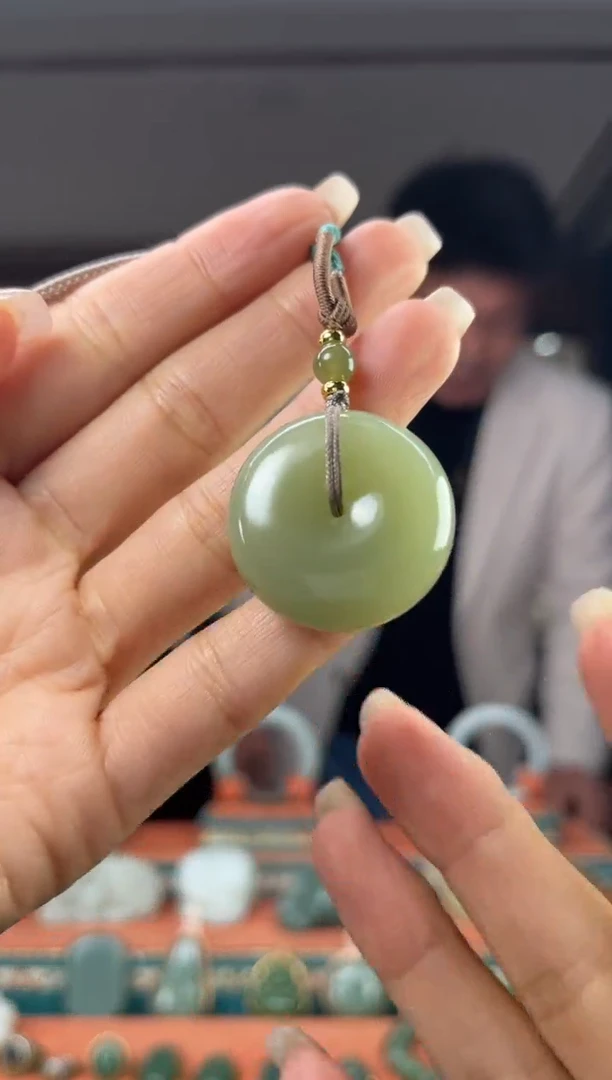 颈饰未镶嵌和田玉佩佩30mm左右