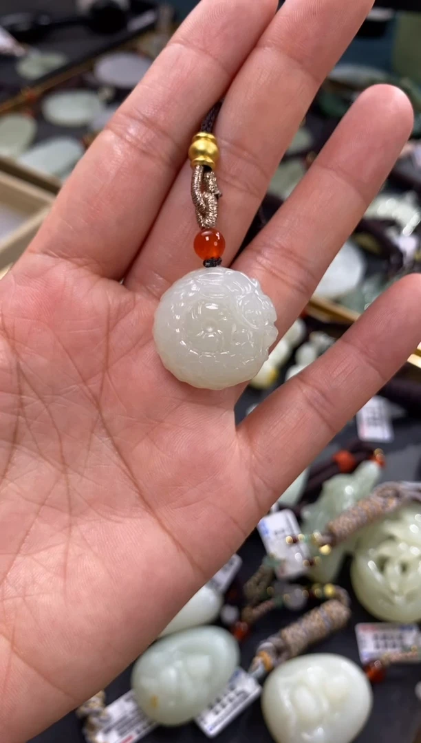 和田玉未镶嵌挂件龙扣