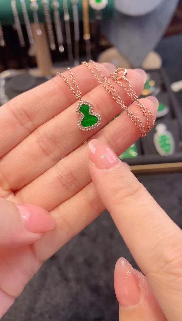 翡翠银S925镶嵌吊坠(赠链)多样性发/一件